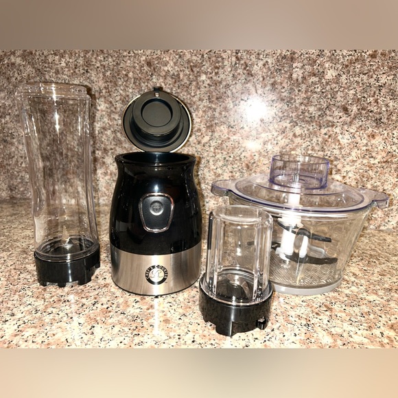 NEW FOOD PROCESSOR SET - Picture 4 of 5